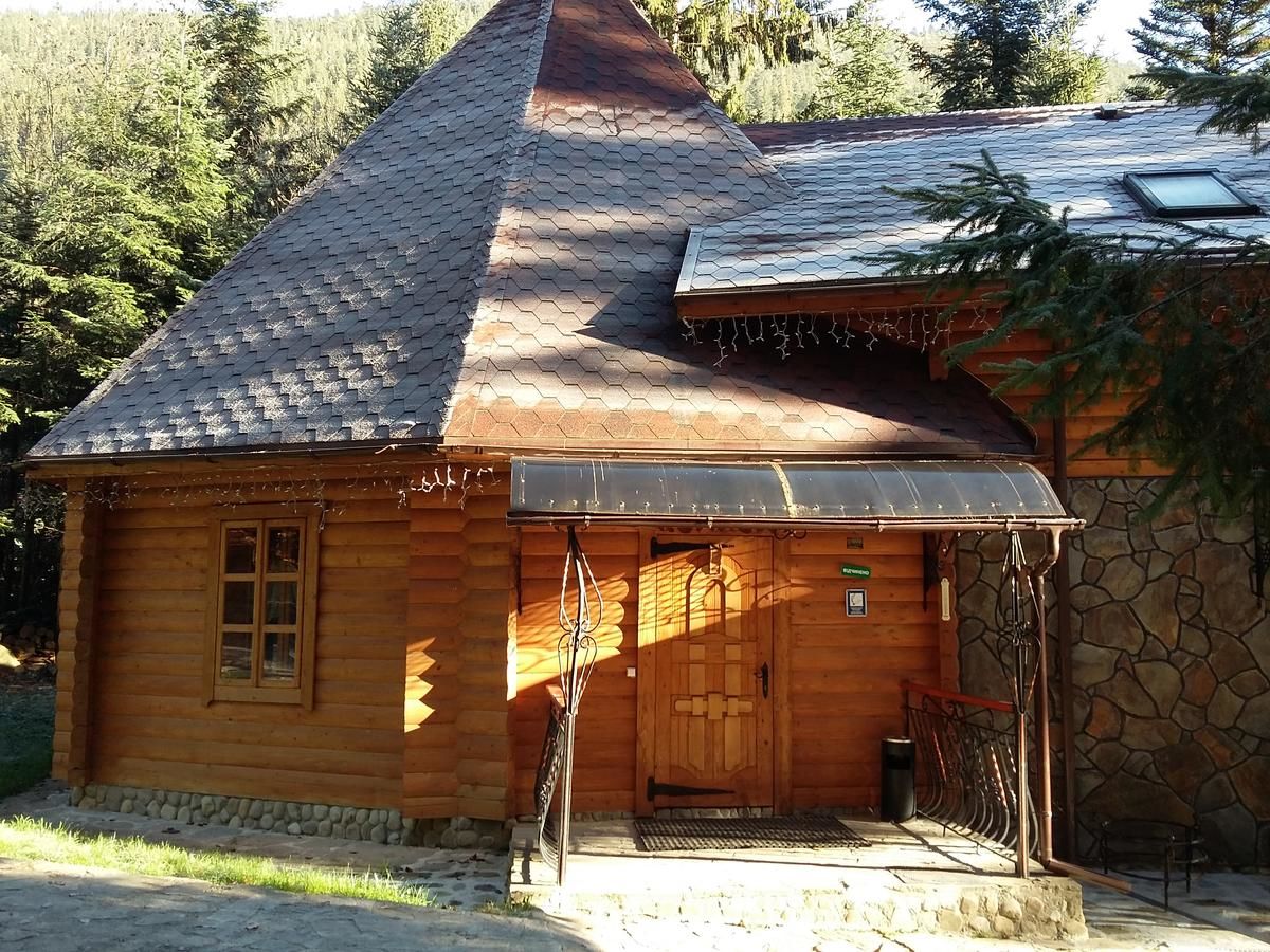 Отель Отель Дикий Мёд Татаров