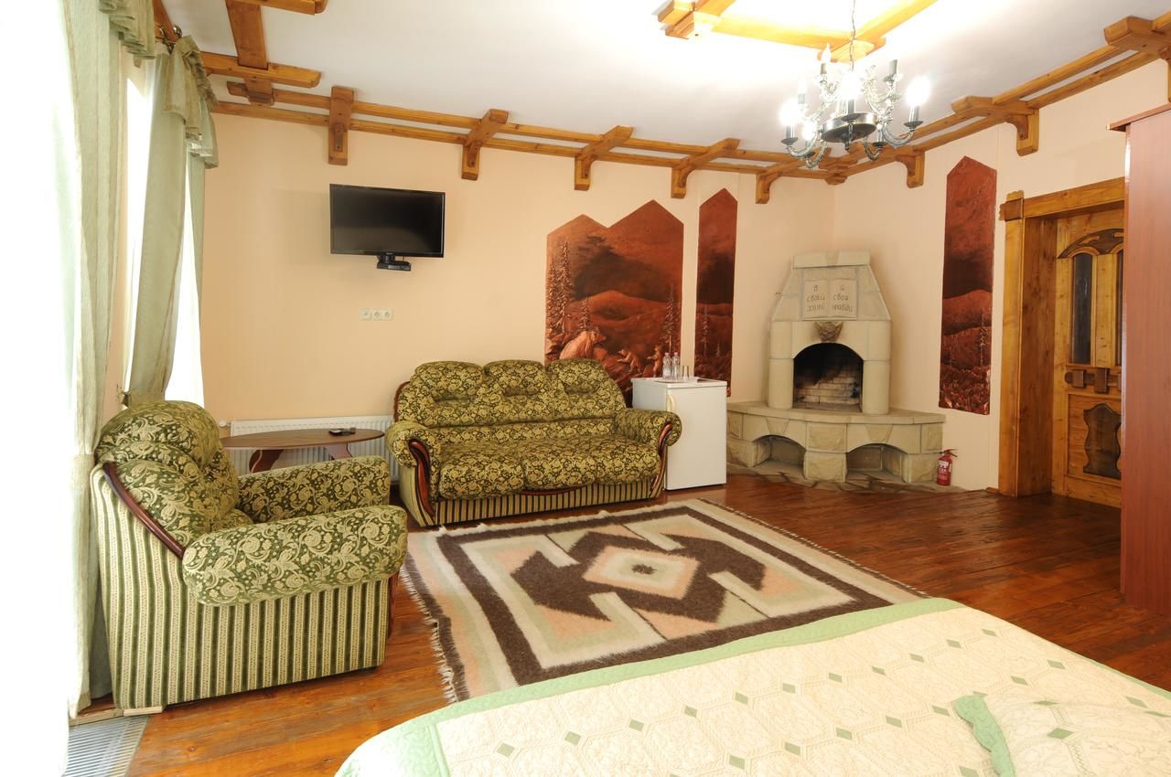 Отель Отель Дикий Мёд Татаров