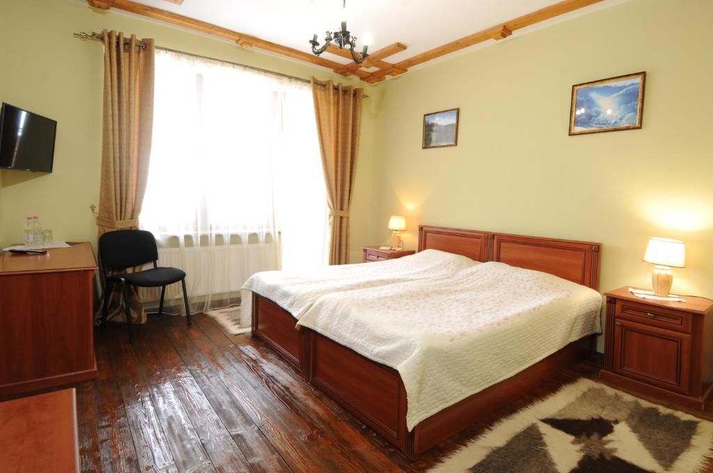 Отель Отель Дикий Мёд Татаров