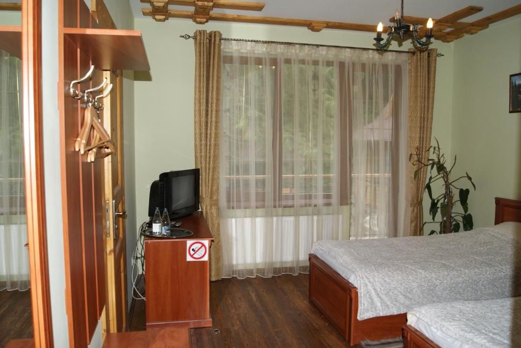 Отель Отель Дикий Мёд Татаров