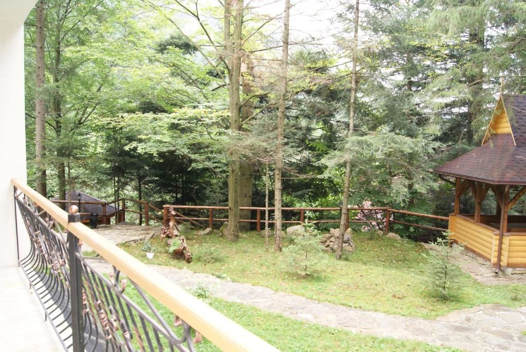 Отель Отель Дикий Мёд Татаров