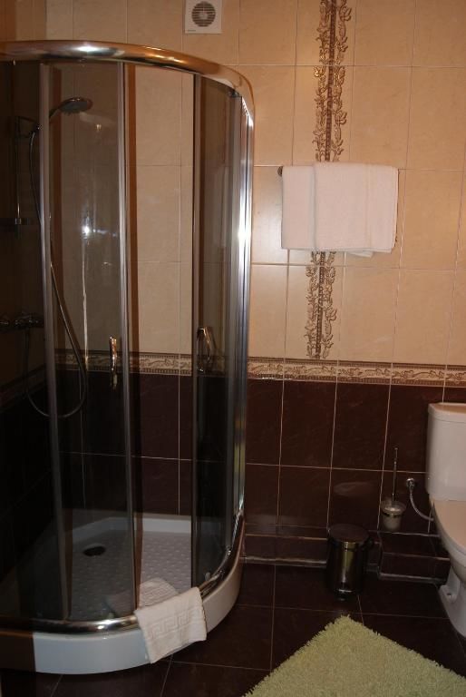 Отель Отель Дикий Мёд Татаров